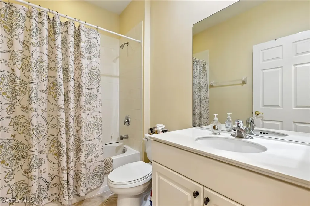 1415 Sweetwater Cove Naples FL 34110
