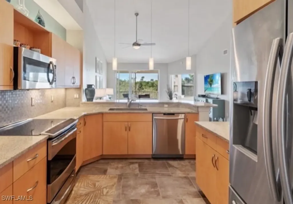 4650 Yacht Harbor Drive Naples FL 34112
