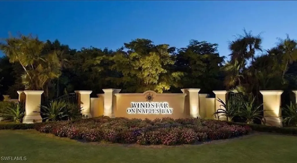 4650 Yacht Harbor Drive Naples FL 34112