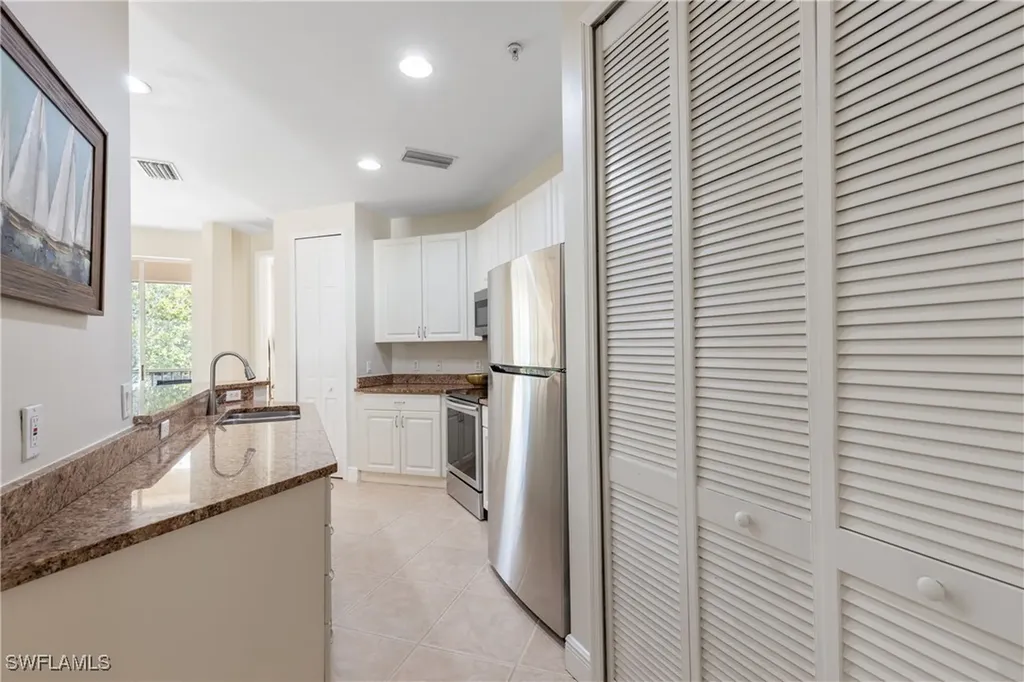 1380 Sweetwater Cove Naples FL 34110