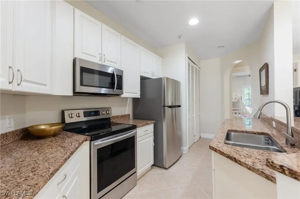 1380 Sweetwater Cove Naples FL 34110