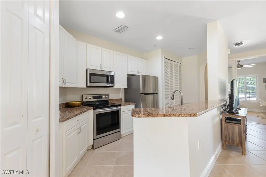 1380 Sweetwater Cove Naples FL 34110