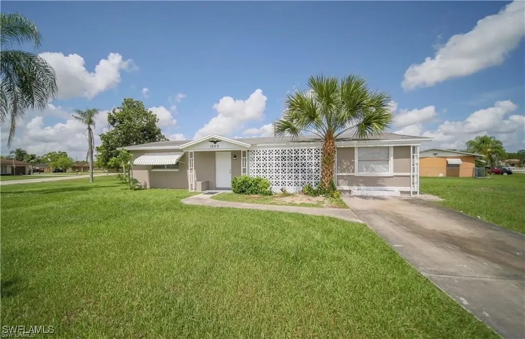 1202 Archdale Street Lehigh Acres FL 33936