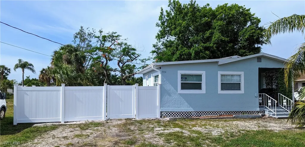 3934 Madison Avenue Fort Myers FL 33916