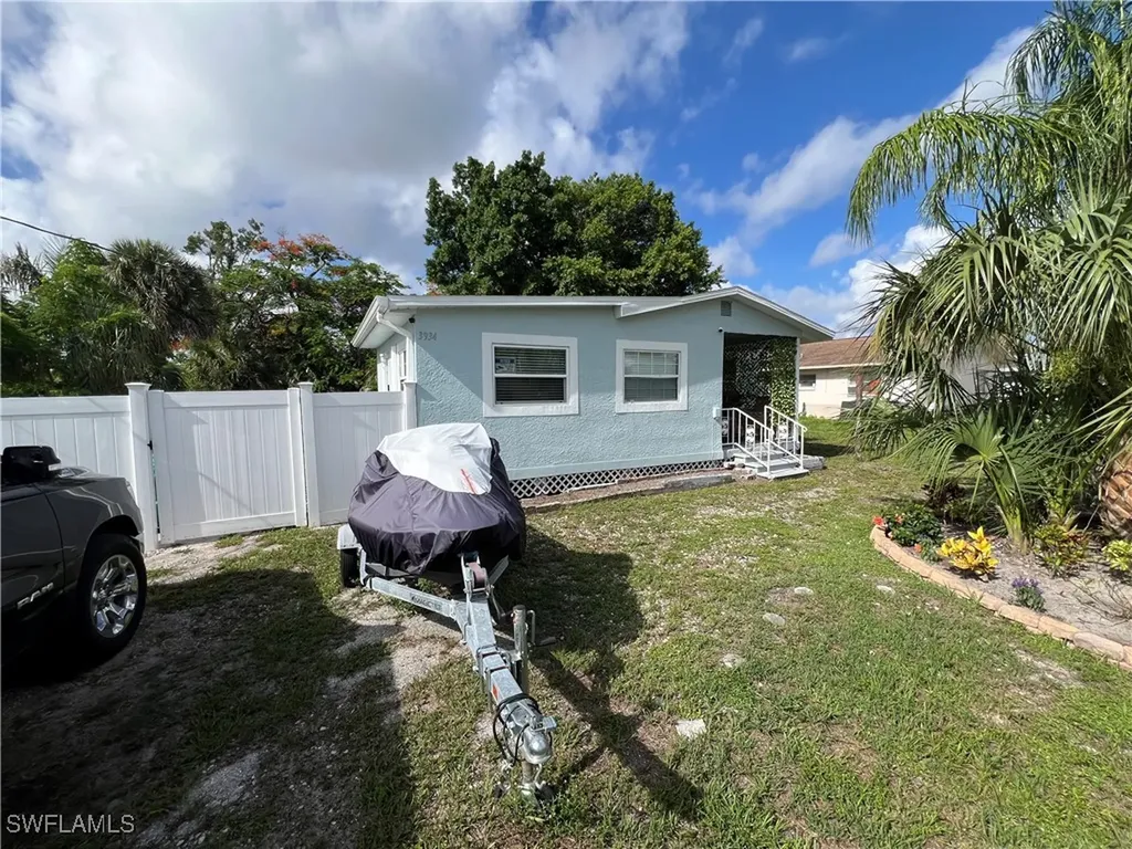 3934 Madison Avenue Fort Myers FL 33916