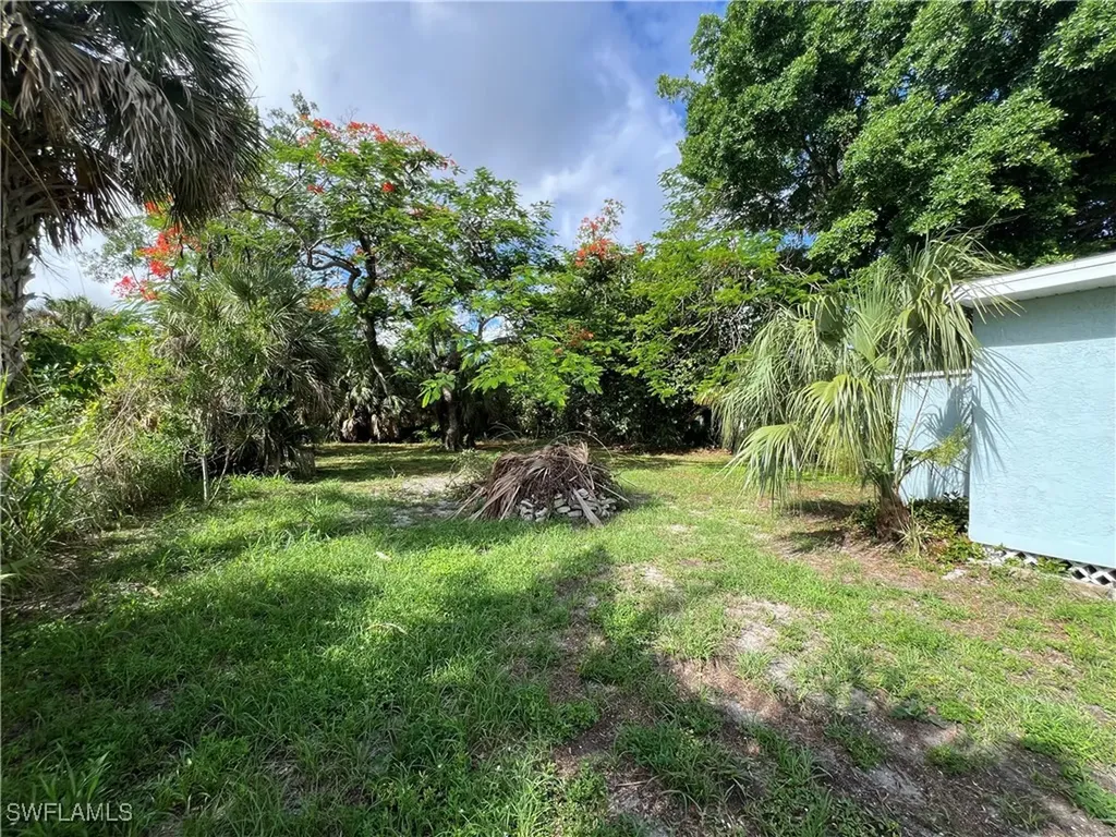 3934 Madison Avenue Fort Myers FL 33916