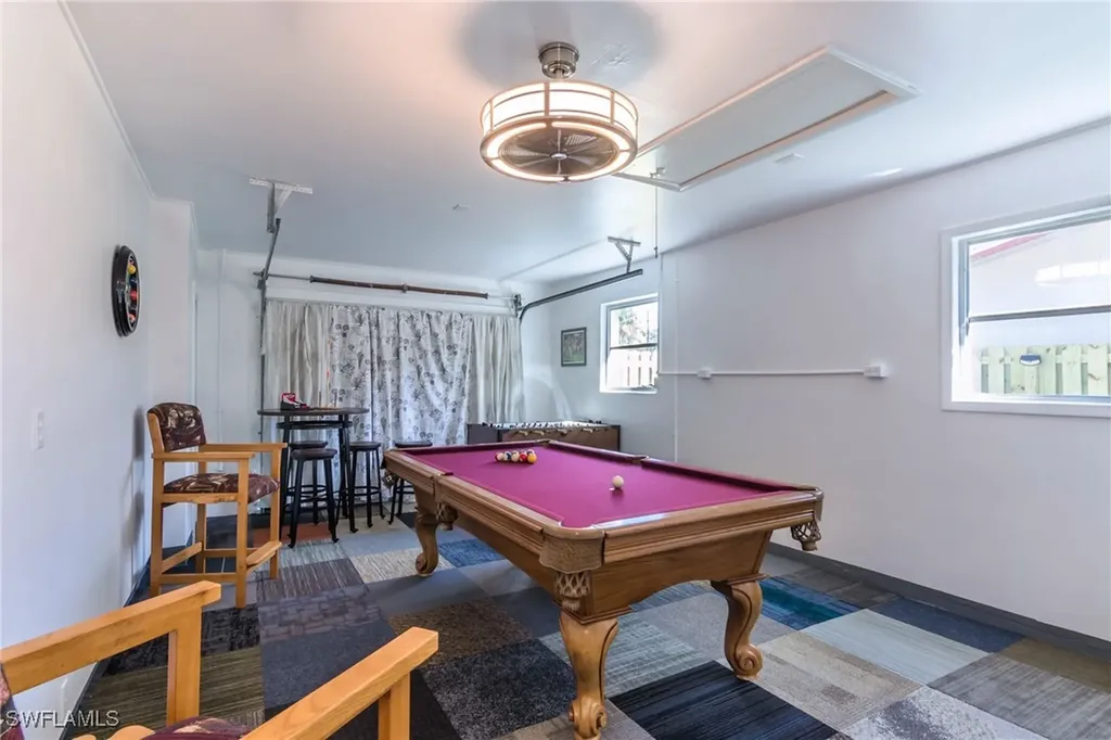 28 Constitution Drive Naples FL 34112