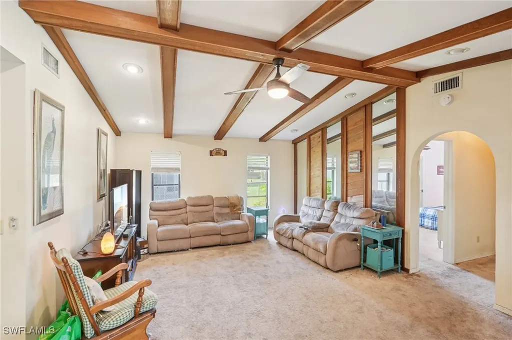 3805 SE 10th Avenue Cape Coral FL 33904