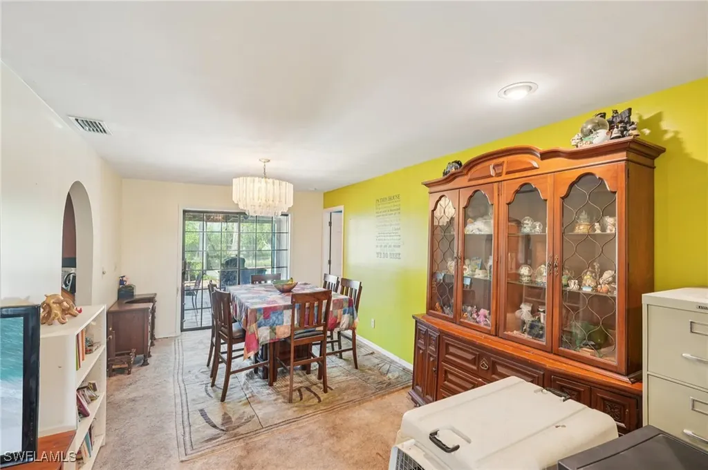 3805 SE 10th Avenue Cape Coral FL 33904