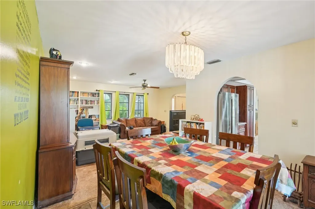 3805 SE 10th Avenue Cape Coral FL 33904