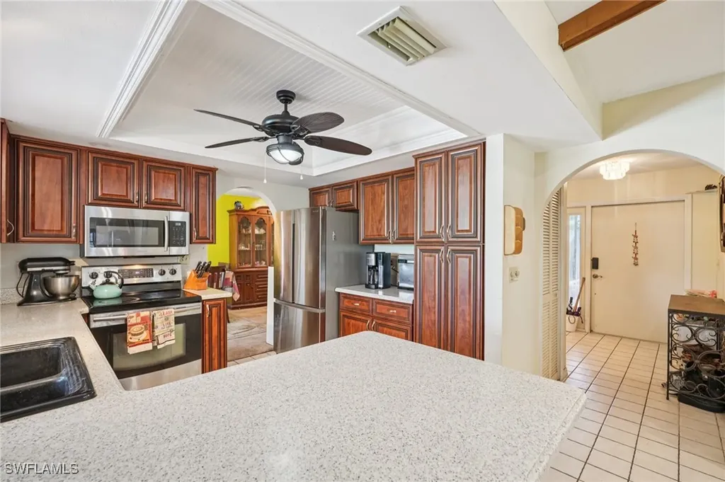3805 SE 10th Avenue Cape Coral FL 33904