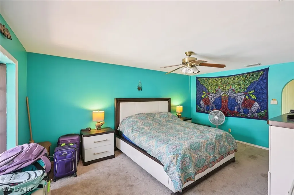 3805 SE 10th Avenue Cape Coral FL 33904