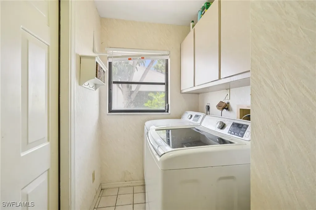 3805 SE 10th Avenue Cape Coral FL 33904