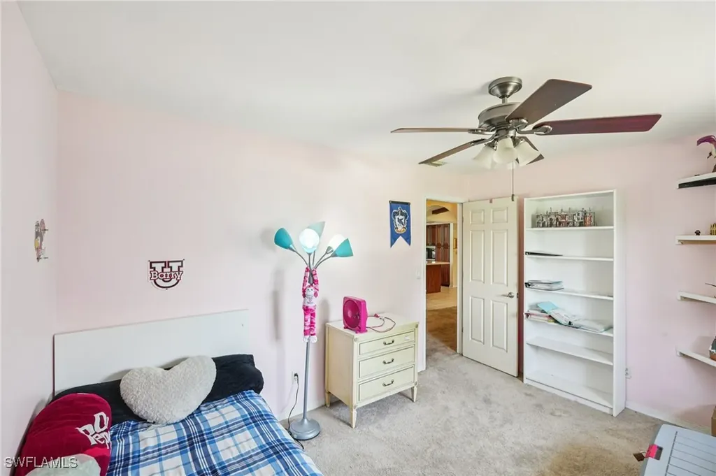 3805 SE 10th Avenue Cape Coral FL 33904