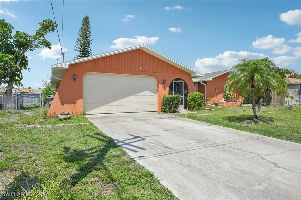 3805 SE 10th Avenue Cape Coral FL 33904
