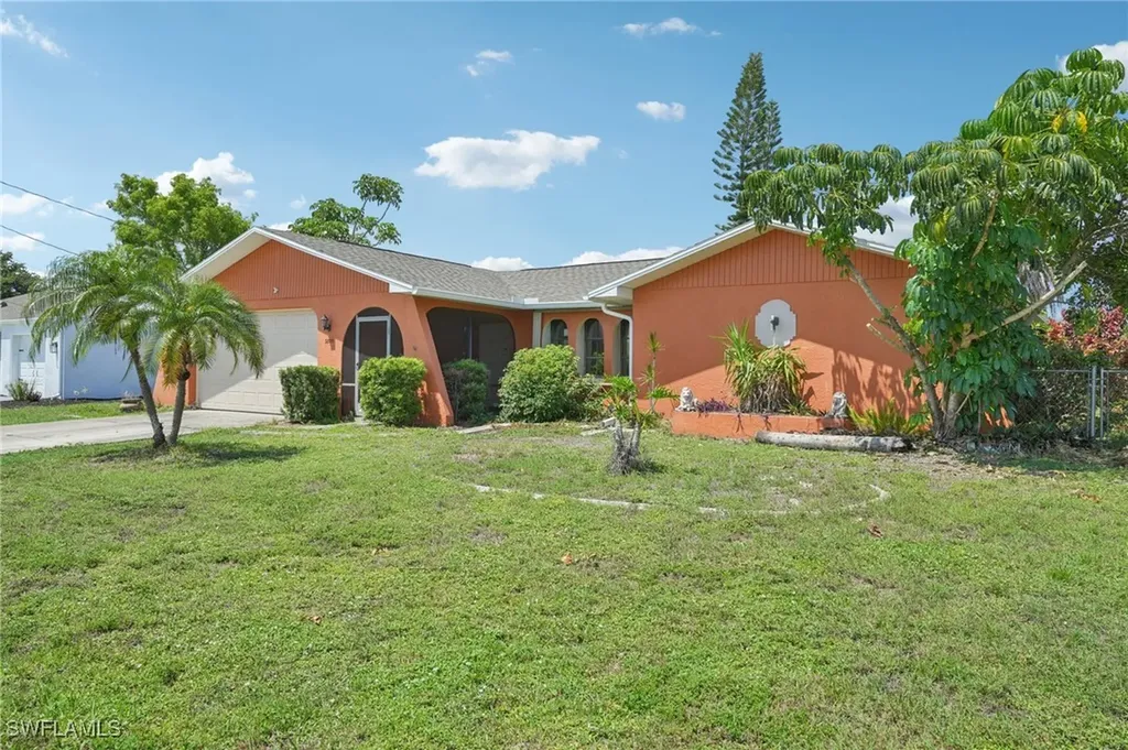 3805 SE 10th Avenue Cape Coral FL 33904