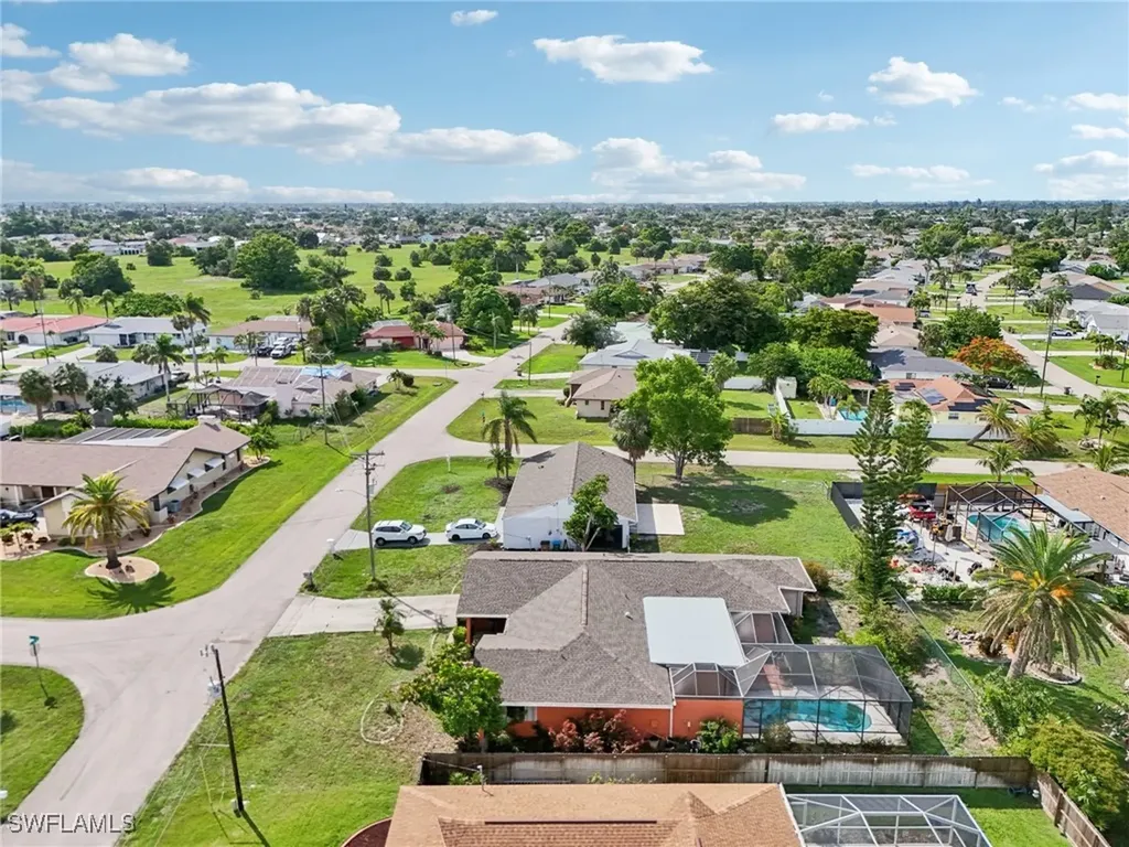 3805 SE 10th Avenue Cape Coral FL 33904