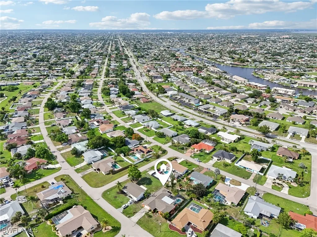 3805 SE 10th Avenue Cape Coral FL 33904