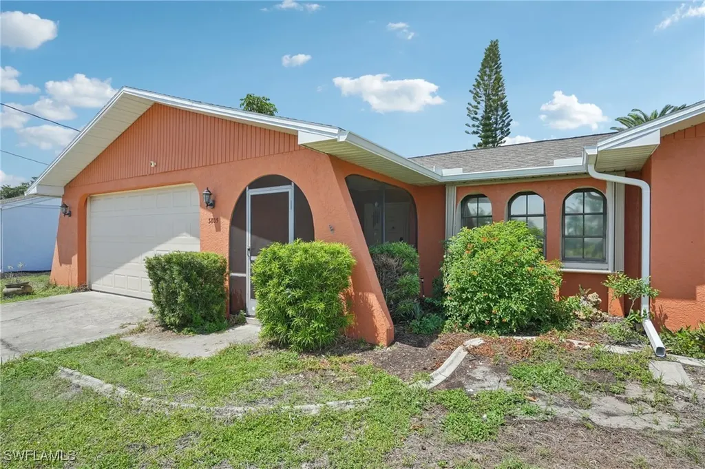 3805 SE 10th Avenue Cape Coral FL 33904