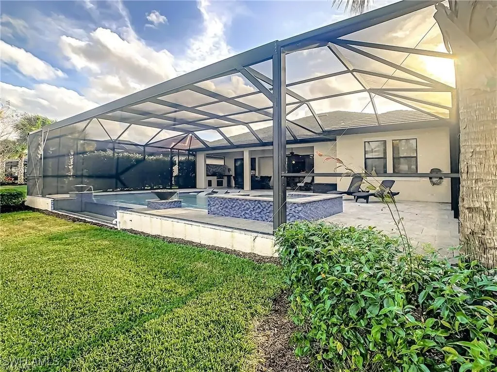 2175 Antigua Lane Naples FL 34120