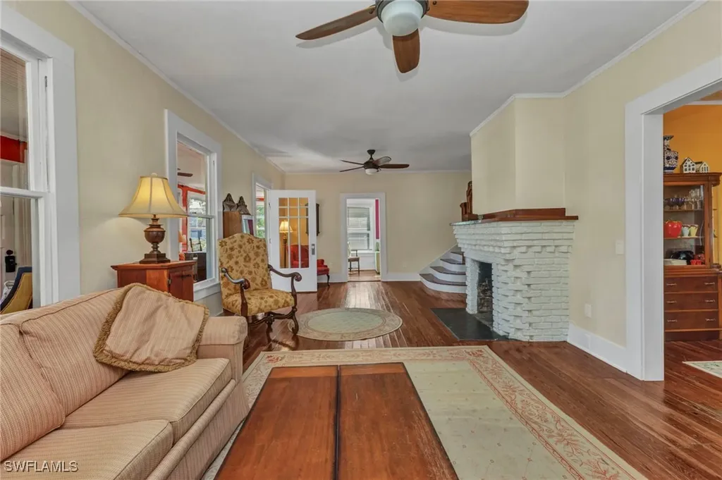 415 W Marion Avenue Punta Gorda FL 33950