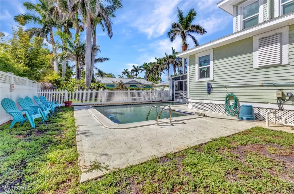 415 W Marion Avenue Punta Gorda FL 33950