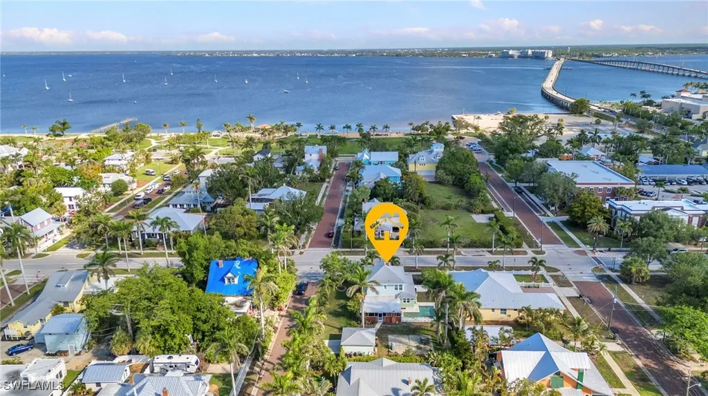 415 W Marion Avenue Punta Gorda FL 33950