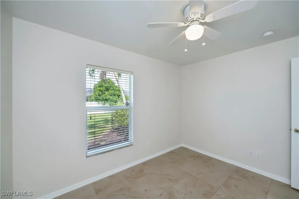 806 SW 4th Avenue Cape Coral FL 33991