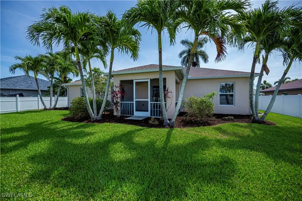 806 SW 4th Avenue Cape Coral FL 33991