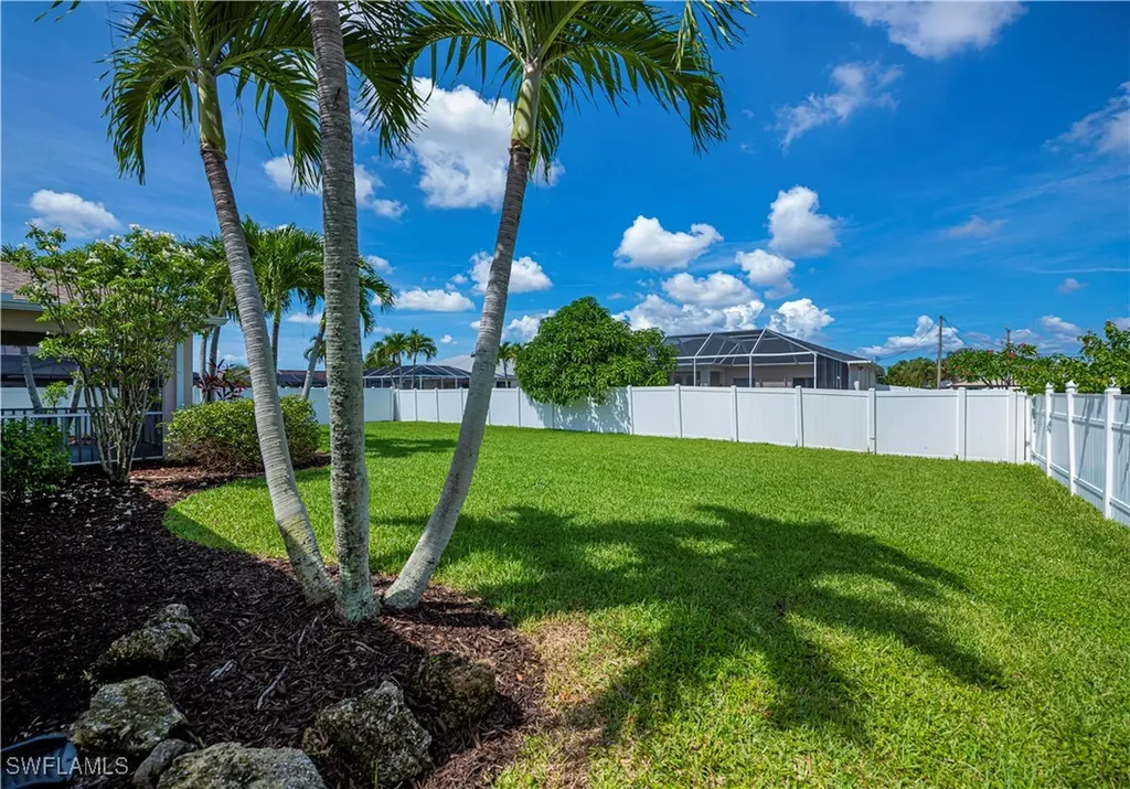 806 SW 4th Avenue Cape Coral FL 33991