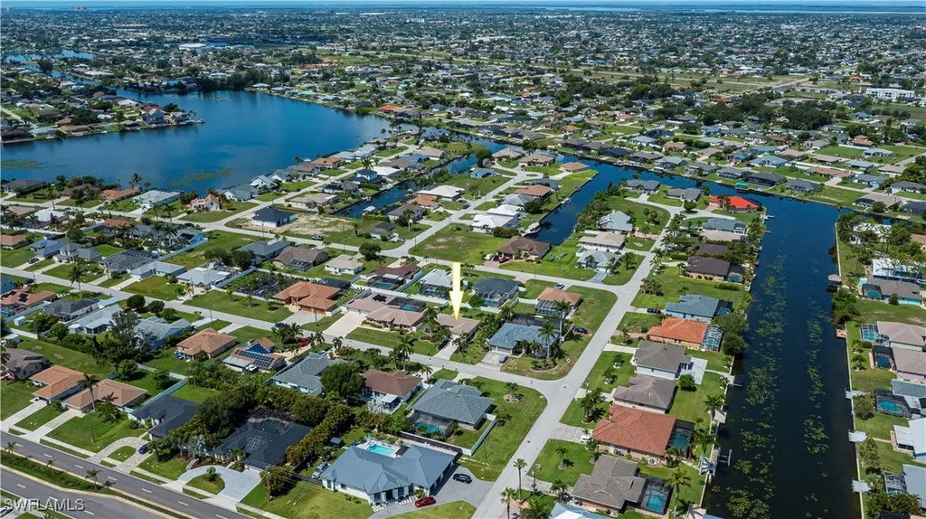 806 SW 4th Avenue Cape Coral FL 33991