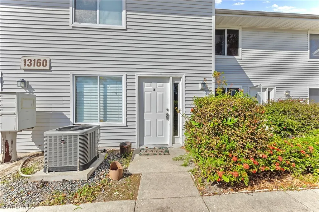 13160 Kings Point Drive Fort Myers FL 33919