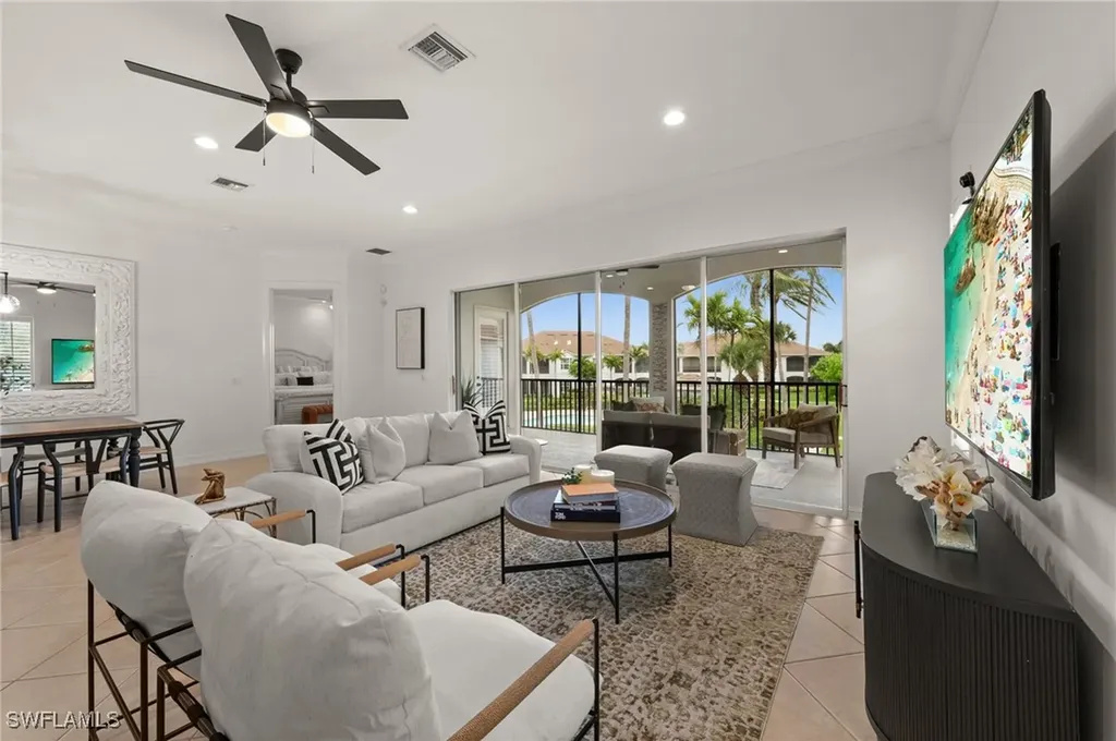 5004 Maxwell Circle Naples FL 34105