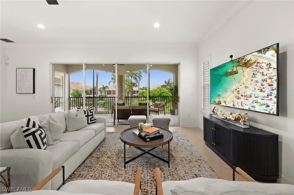 5004 Maxwell Circle Naples FL 34105