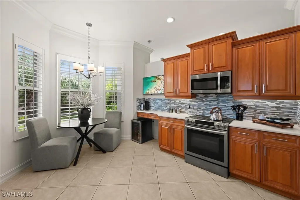 5004 Maxwell Circle Naples FL 34105