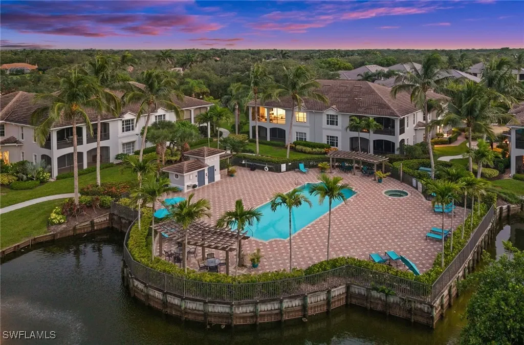 5004 Maxwell Circle Naples FL 34105