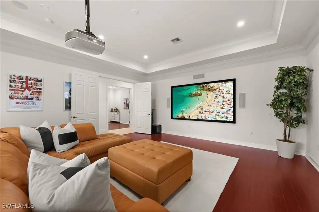 5004 Maxwell Circle Naples FL 34105