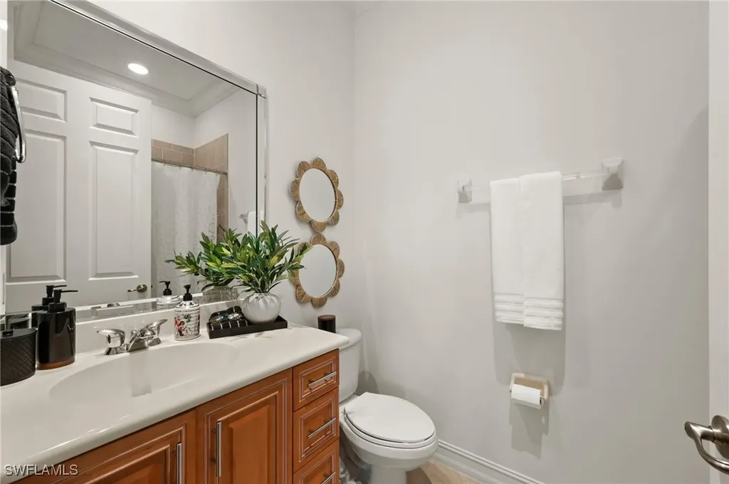 5004 Maxwell Circle Naples FL 34105