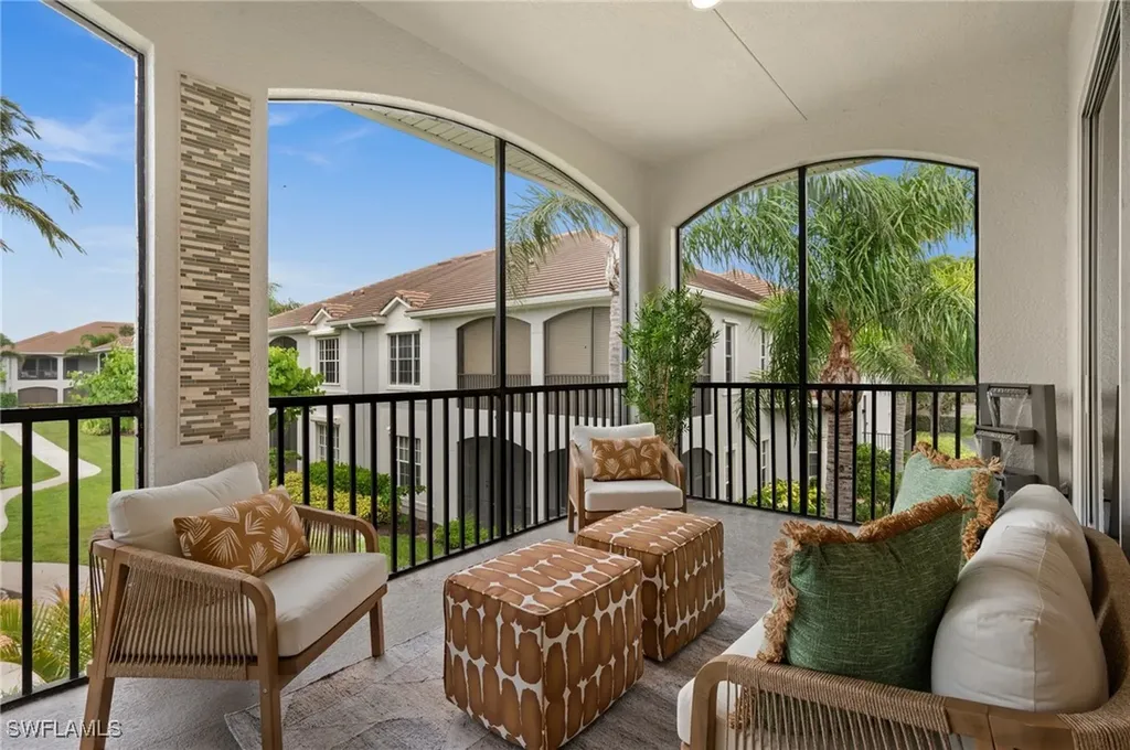 5004 Maxwell Circle Naples FL 34105