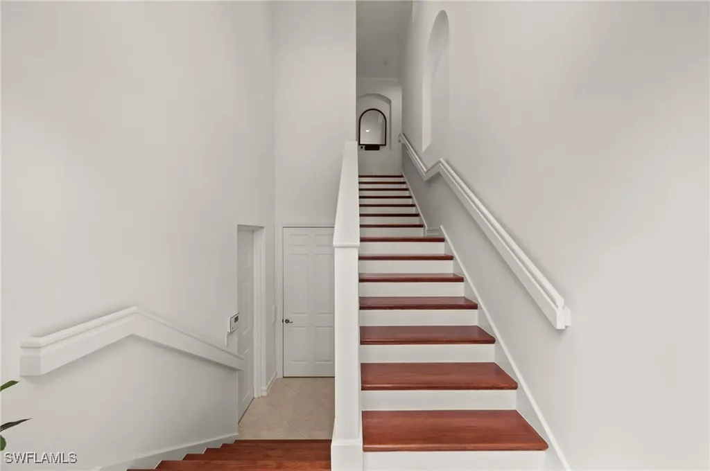 5004 Maxwell Circle Naples FL 34105