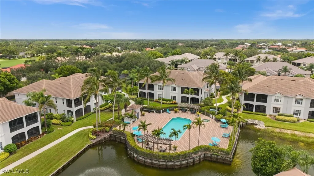 5004 Maxwell Circle Naples FL 34105