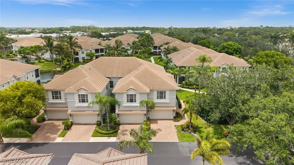 5004 Maxwell Circle Naples FL 34105