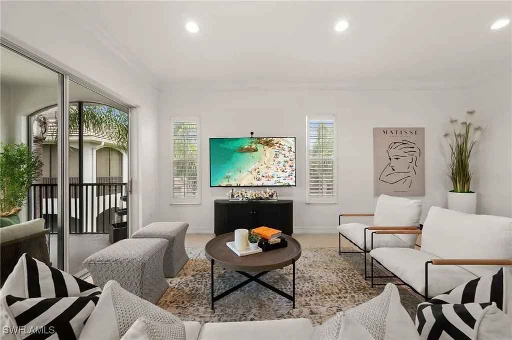 5004 Maxwell Circle Naples FL 34105