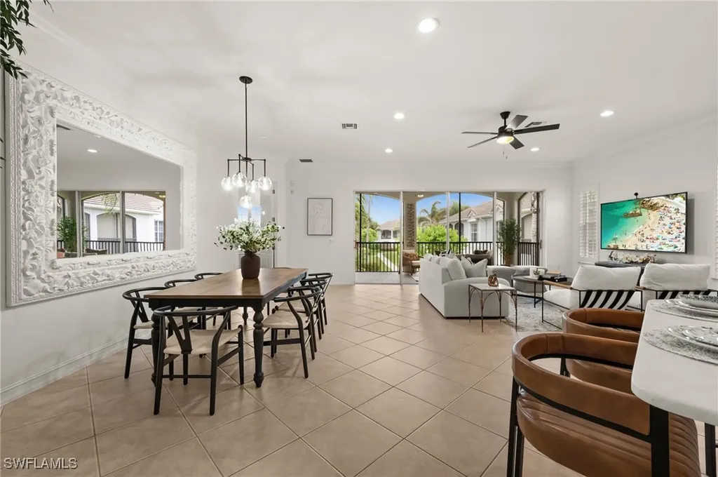 5004 Maxwell Circle Naples FL 34105