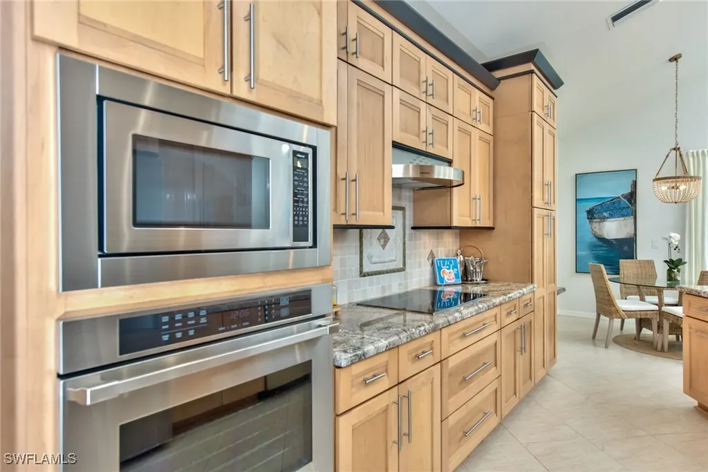 1705 Marsh Run Naples FL 34109