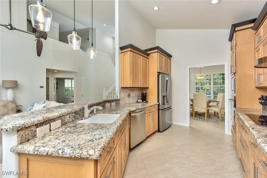 1705 Marsh Run Naples FL 34109