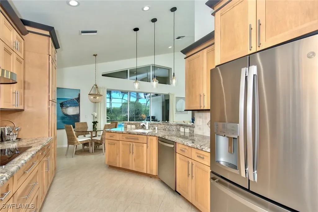 1705 Marsh Run Naples FL 34109
