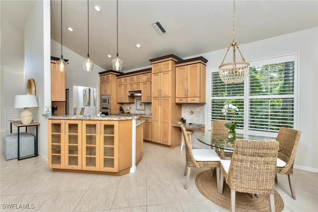 1705 Marsh Run Naples FL 34109