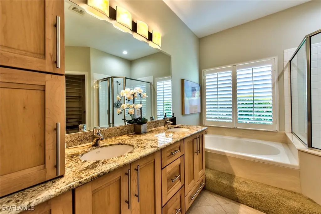 1705 Marsh Run Naples FL 34109