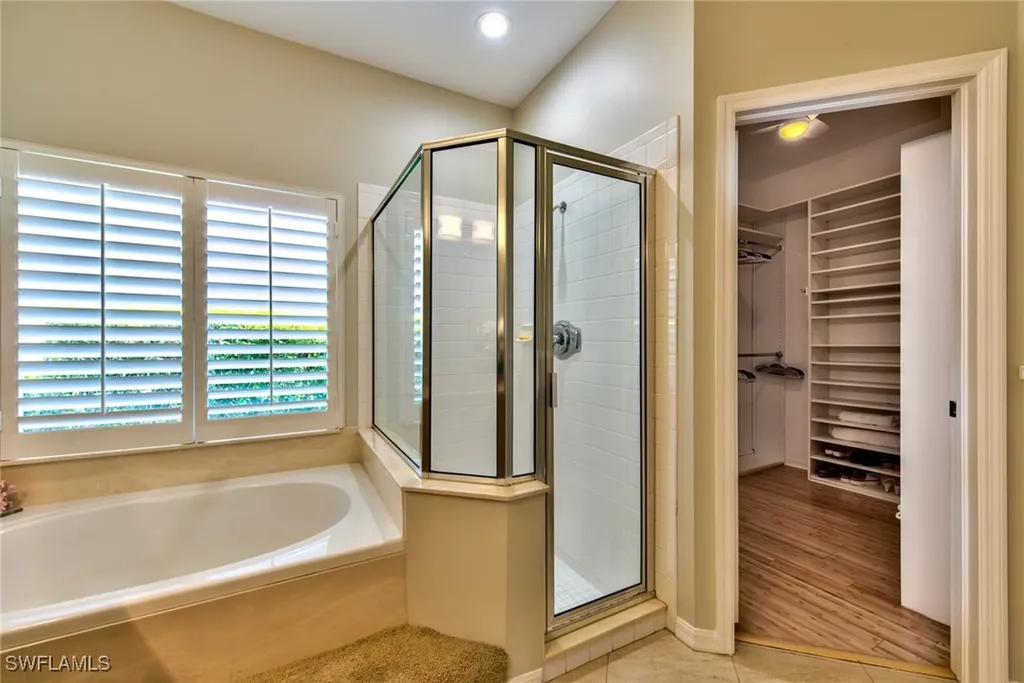 1705 Marsh Run Naples FL 34109